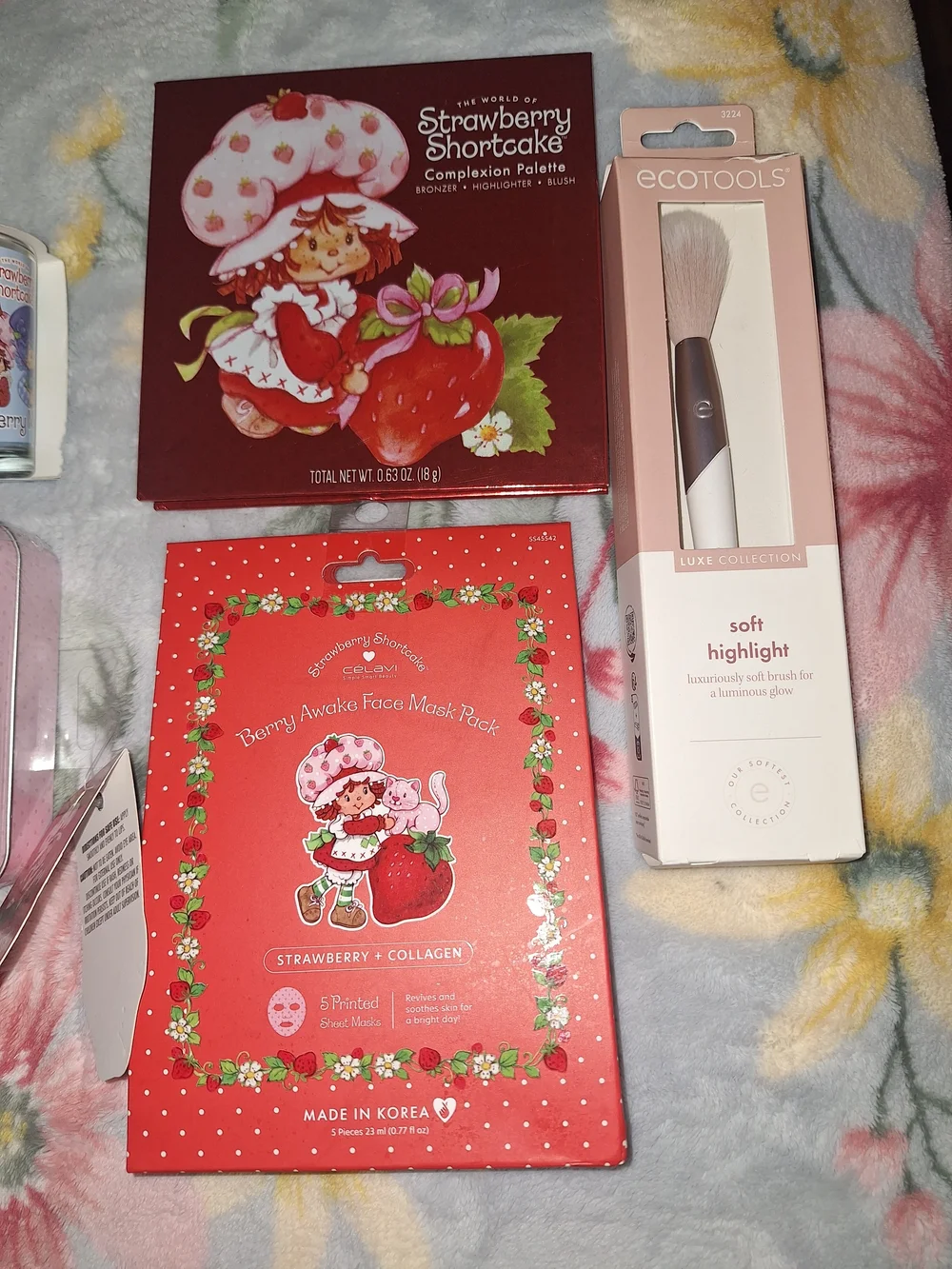 Strawberry Shortcake Lip & Face Care Set And 3 Candles